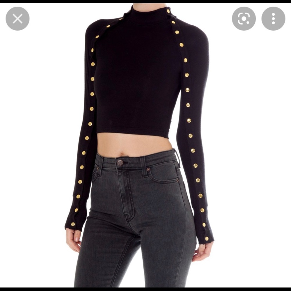 ISO *** DO NOT BUY Are You Am I Selya too in Medium or Large